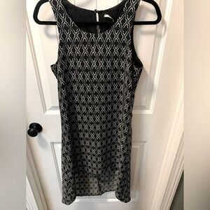 5/$25 Item 41 Hawthorn High Low Hem